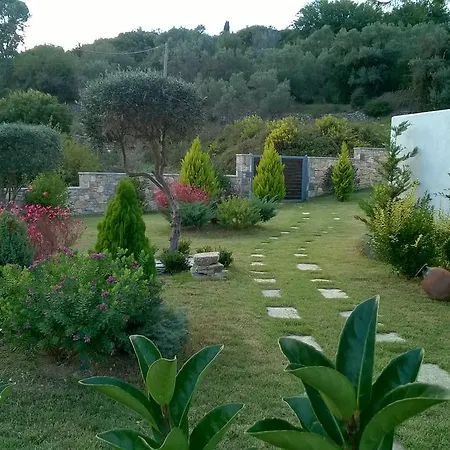 Myrto Villa Alonnisos Town